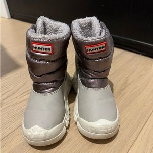 Hunter snow boots for toddlers (size 8)